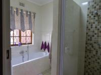 Bathroom 1 - 7 square meters of property in Ashburton