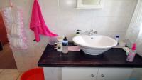 Bathroom 2 - 5 square meters of property in Ashburton
