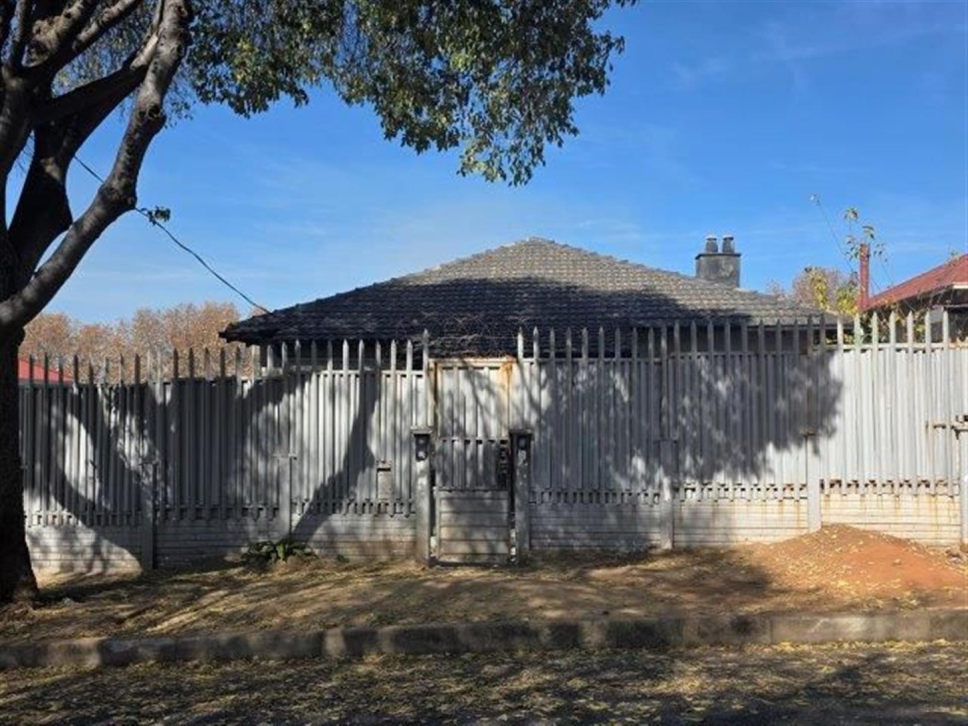 Front View of property in Malvern - JHB