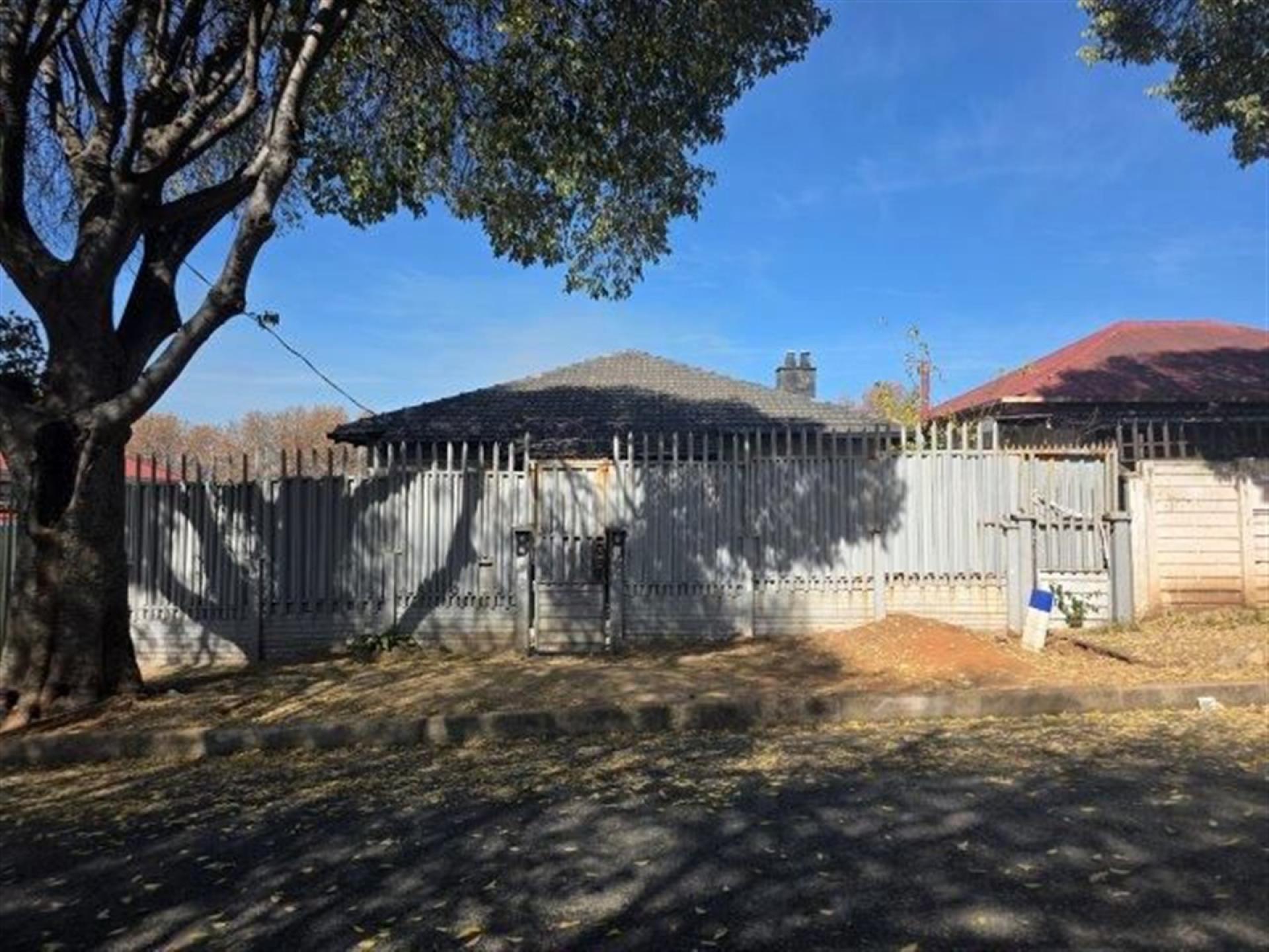 Front View of property in Malvern - JHB