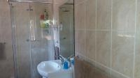 Main Bathroom - 6 square meters of property in Uvongo
