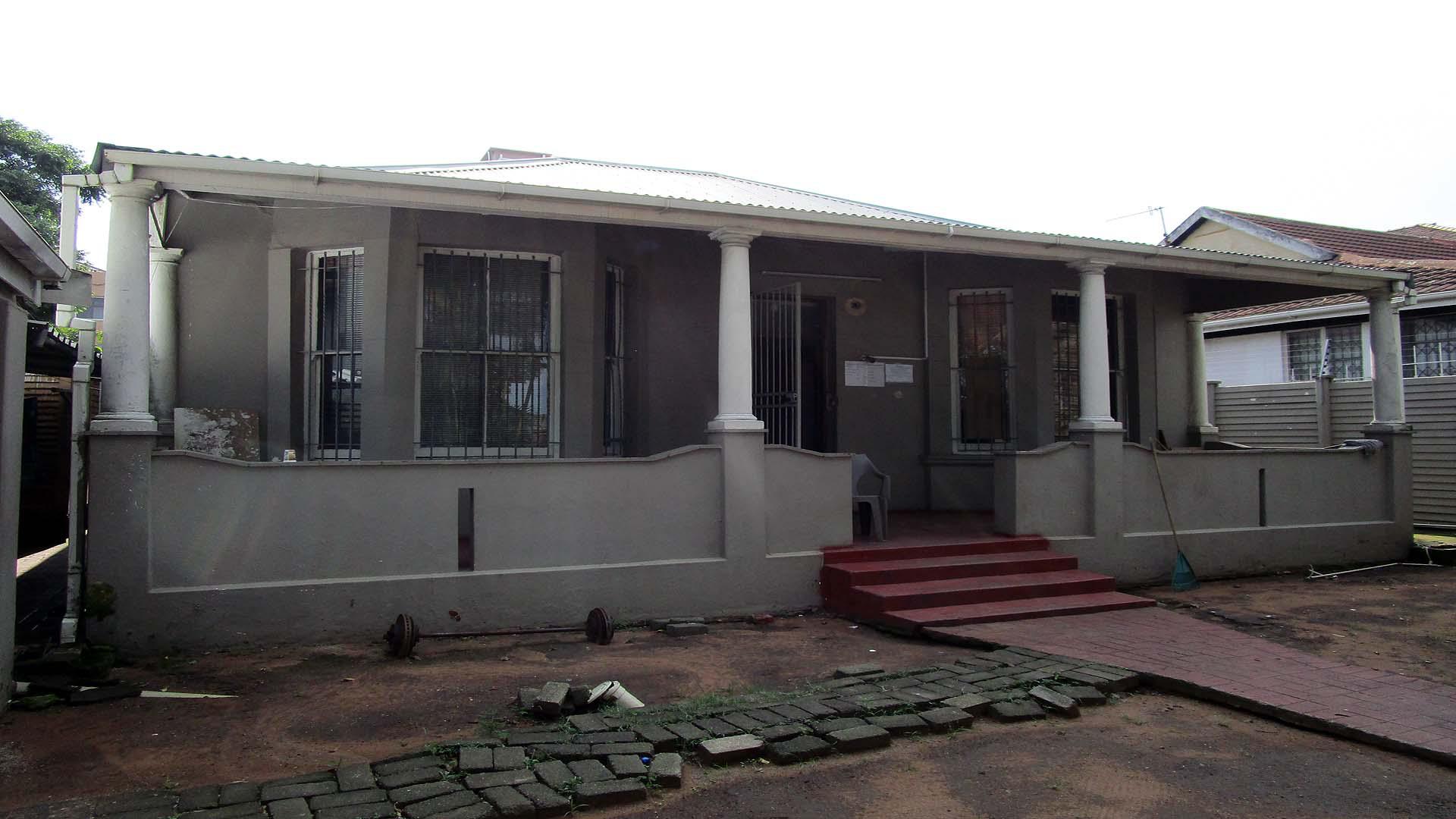 Front View of property in Bulwer (Dbn)