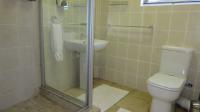 Bathroom 3+ - 5 square meters of property in Vredenburg