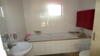 Bathroom 2 - 7 square meters of property in Bluff