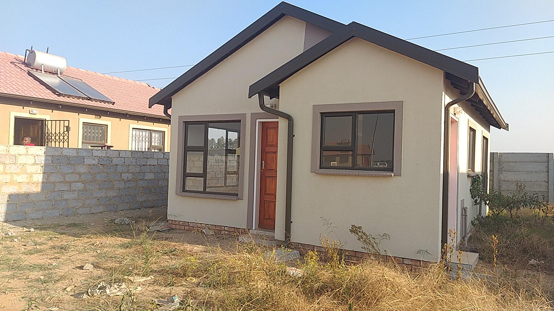 Front View of property in Benoni AH