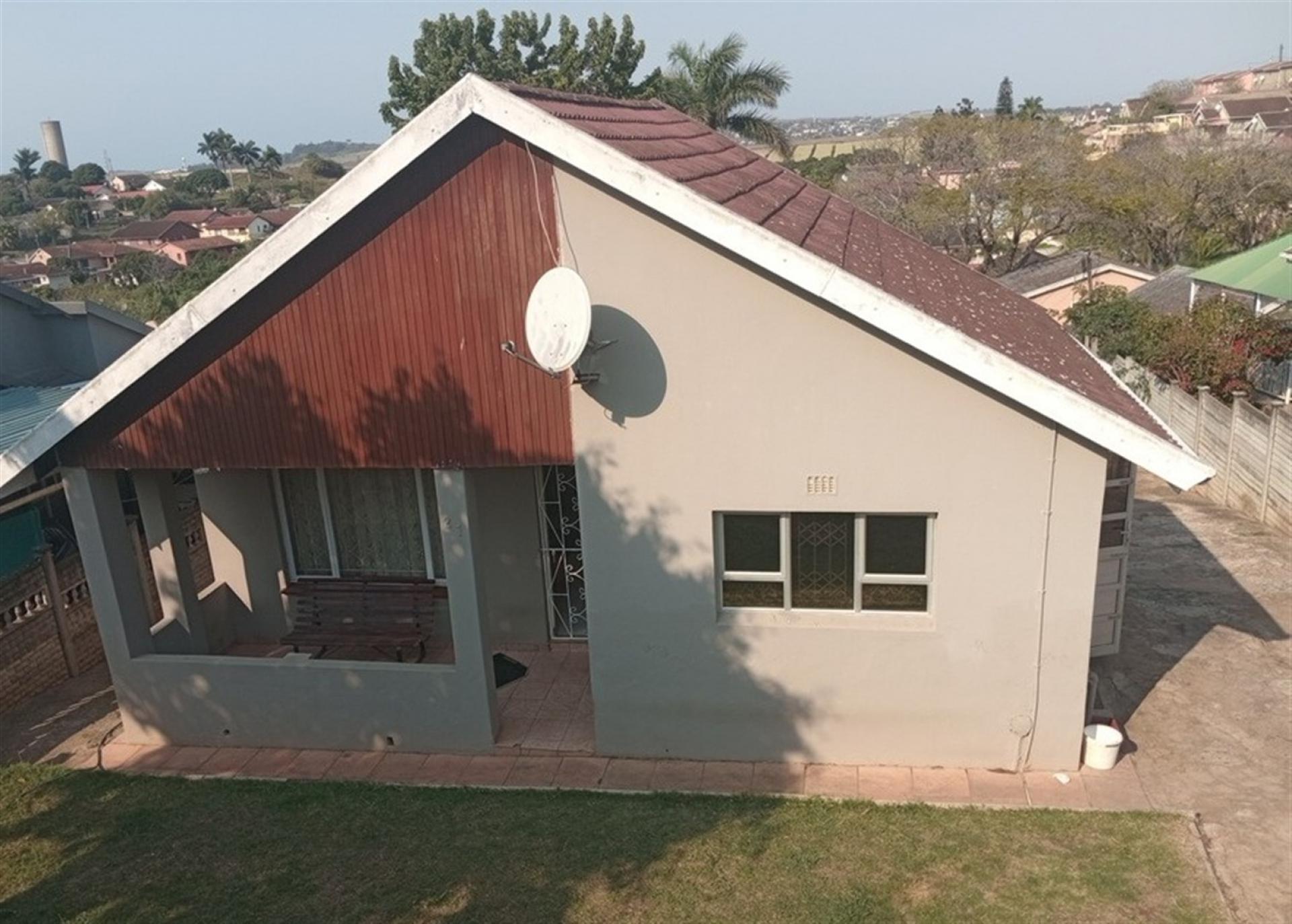 Front View of property in Tongaat