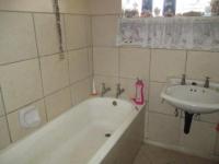 Bathroom 1 of property in Stilfontein