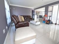 Lounges - 31 square meters of property in Valley View Estate