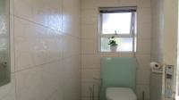 Guest Toilet - 3 square meters of property in Valley View Estate