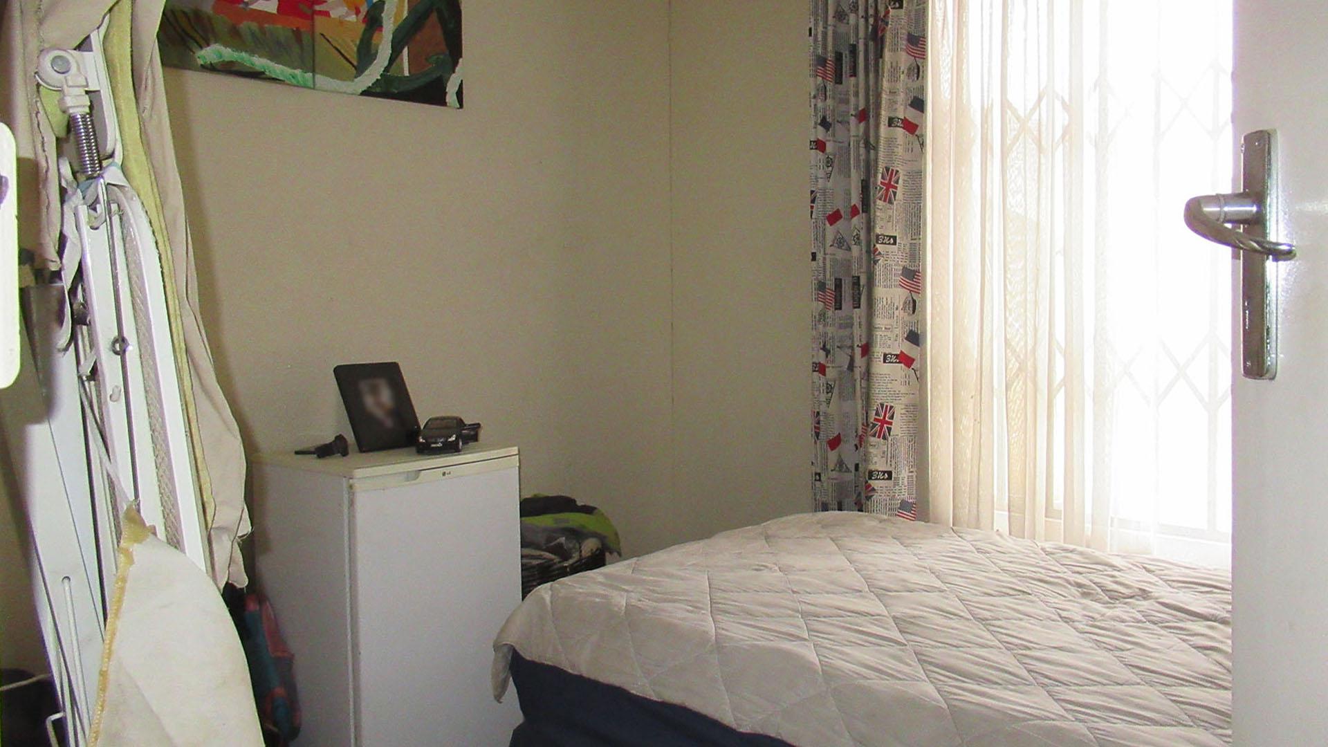 Bed Room 2 - 8 square meters of property in Zandspruit