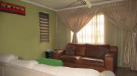 Lounges - 16 square meters of property in Zandspruit