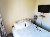 Main Bedroom - 12 square meters of property in Southdowns Estate