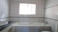 Main Bathroom - 5 square meters of property in Safarituine