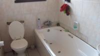 Bathroom 1 of property in Highridge