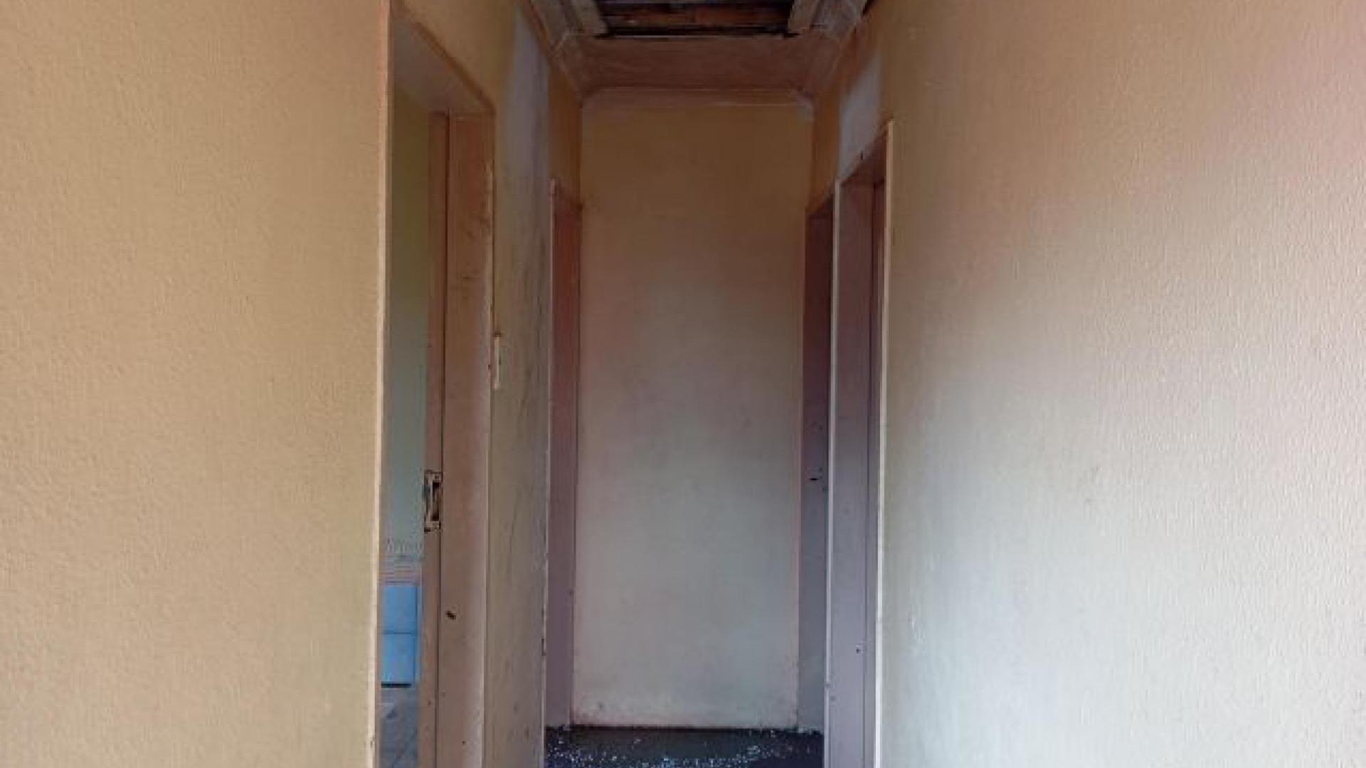 Spaces of property in Lakeside