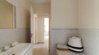 Bathroom 1 - 7 square meters of property in Vorna Valley