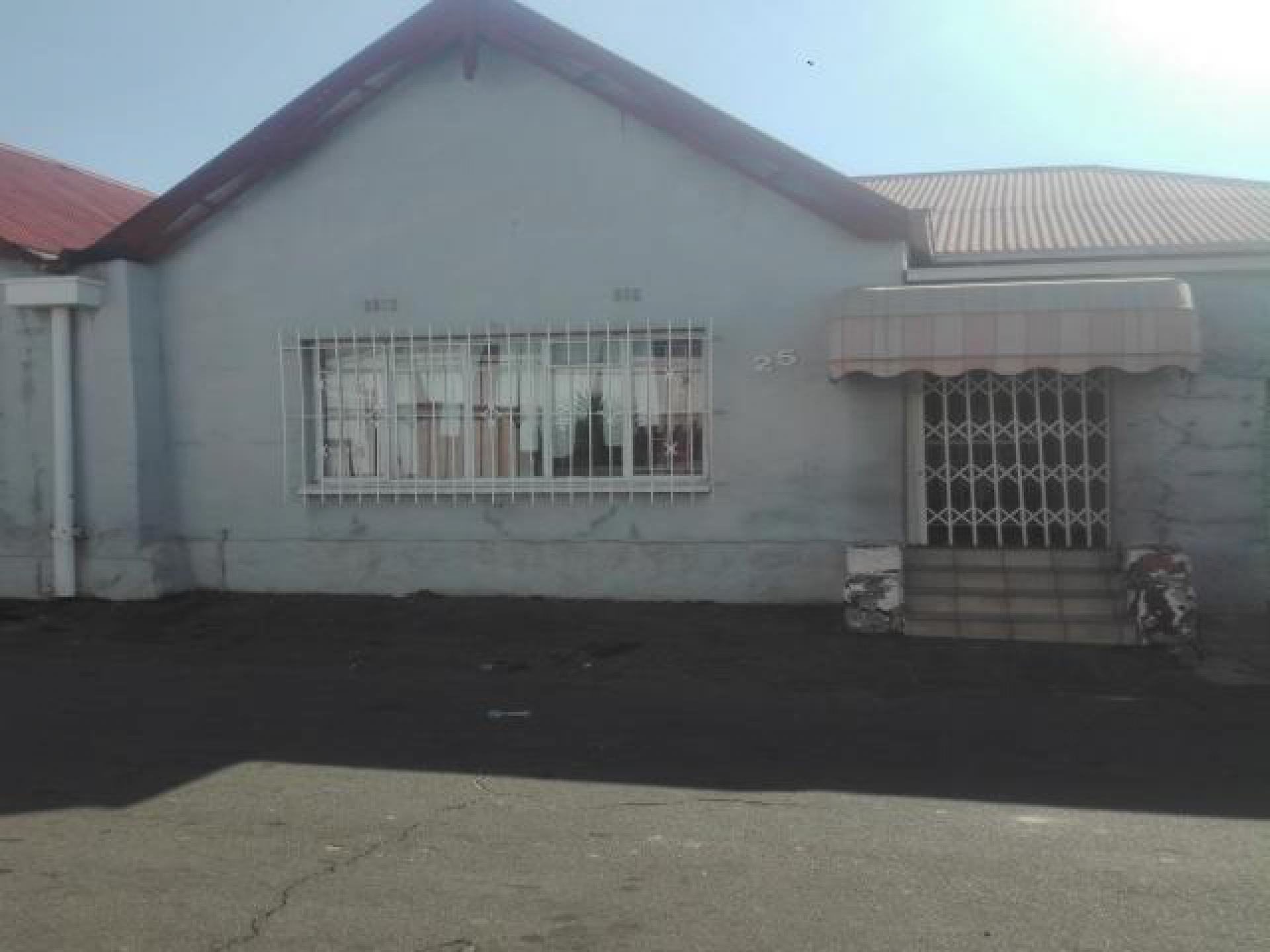 Front View of property in Vrededorp