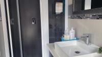 Bathroom 3+ of property in Kempton Park