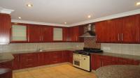 Kitchen - 17 square meters of property in Silver Lakes Golf Estate