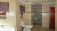 Bathroom 1 - 12 square meters of property in Silver Lakes Golf Estate