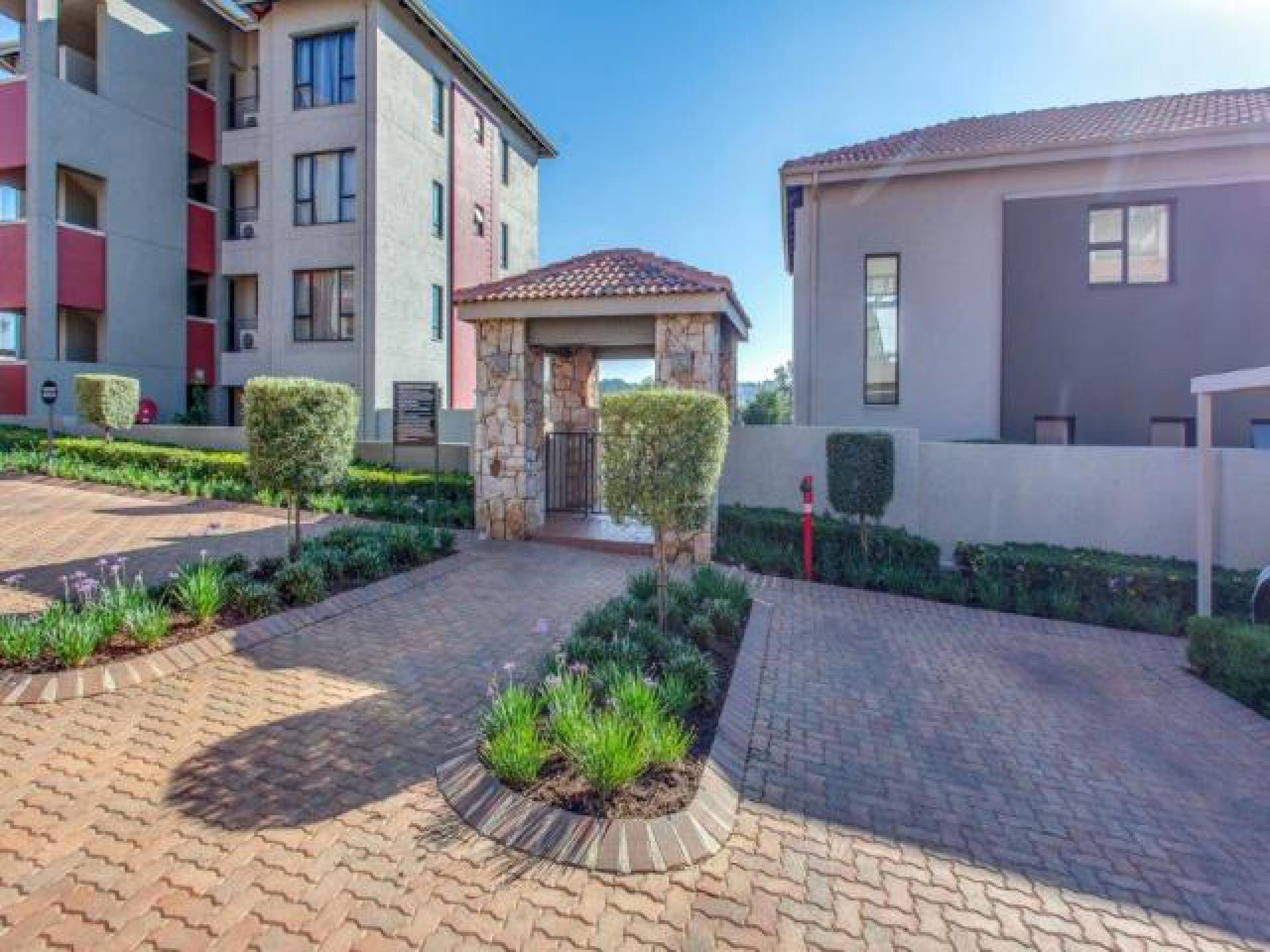 Front View of property in Lone Hill