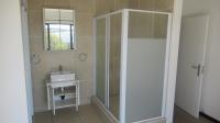 Main Bathroom - 4 square meters of property in Lone Hill