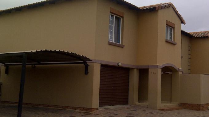 3 Bedroom Duplex to Rent in Castleview - Property to rent - MR301574