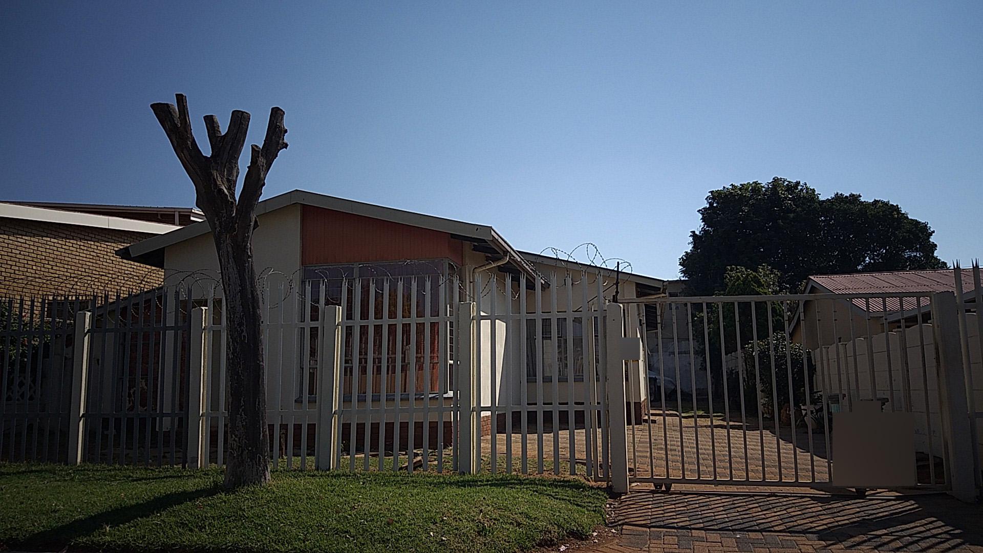 Front View of property in Westdene (JHB)