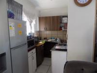 Kitchen of property in Selection park