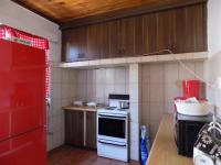 Kitchen of property in Selection park