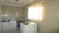 Scullery - 8 square meters of property in Rua Vista