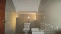 Guest Toilet - 5 square meters of property in Rua Vista