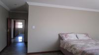 Main Bedroom - 30 square meters of property in Rua Vista