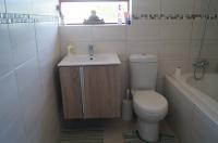 Bathroom 2 of property in Duynefontein