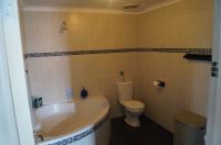 Bathroom 3+ of property in Duynefontein