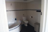 Bathroom 3+ of property in Duynefontein