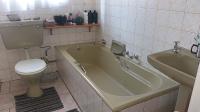 Bathroom 1 - 9 square meters of property in Brakpan