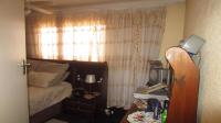 Main Bedroom - 11 square meters of property in Lenasia South