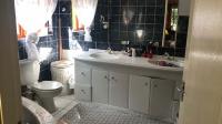 Main Bathroom - 7 square meters of property in Malelane