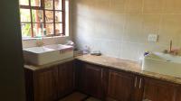 Scullery - 7 square meters of property in Malelane