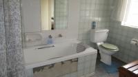 Bathroom 2 - 9 square meters of property in Grootvlei