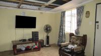 Lounges - 45 square meters of property in Grootvlei