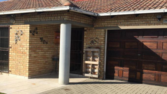 3 Bedroom House for Sale For Sale in Secunda - Private Sale - MR303370