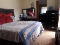 Bed Room 1 - 13 square meters of property in Arcon Park