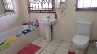Bathroom 1 - 7 square meters of property in Arcon Park