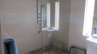 Main Bathroom - 10 square meters of property in Arcon Park