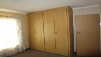 Main Bedroom - 13 square meters of property in Noordheuwel