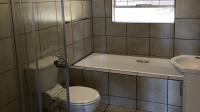 Bathroom 1 - 6 square meters of property in Noordheuwel