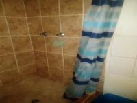 Bathroom 3+ - 4 square meters of property in Lenasia South