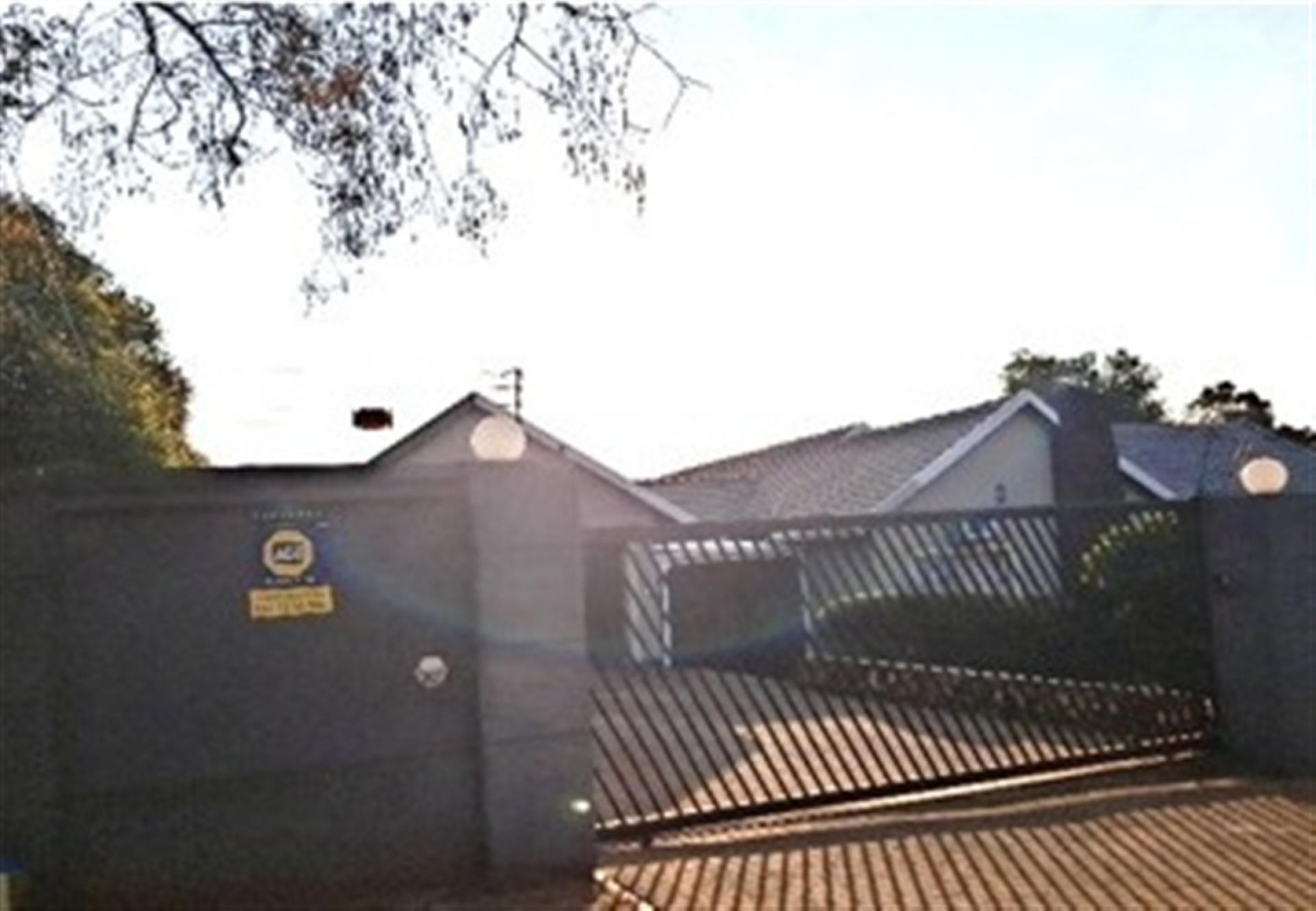 Front View of property in Eldoraigne